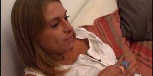 Szexi szőke iskoláslány vágyik egy nagy faszra